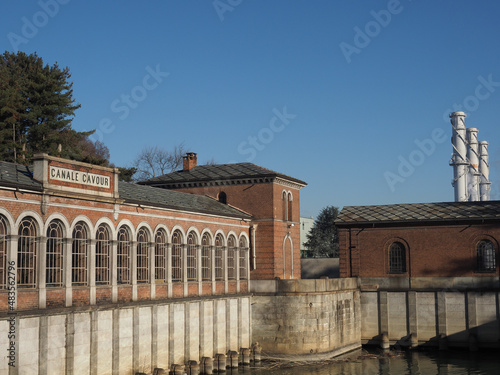 Tableau sur toile Building at the opening of Canale Cavour canal in Chivasso