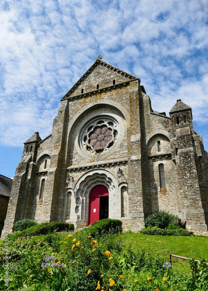 l’église Saint-Aubin de Saint-Aubin-du-Cormier