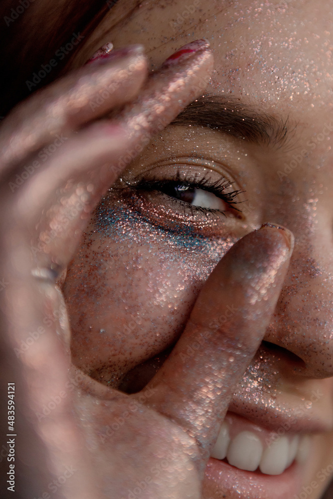 Obraz premium Sequined woman portrait