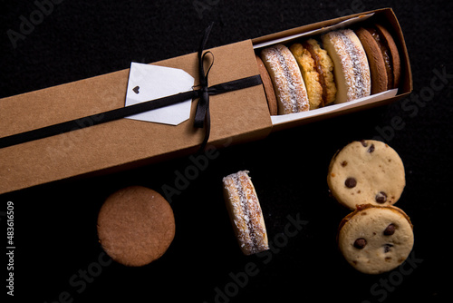 Obraz na plátně Caja de alfajores