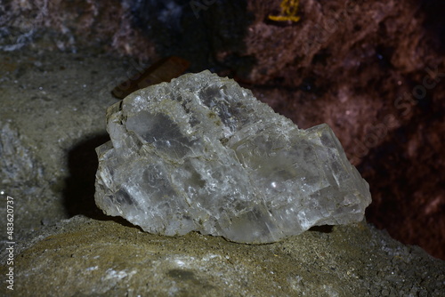 Obraz na płótnie rock salt crystals in the Krysztalowa Cave, a nature reserve, Poland underground w salonie