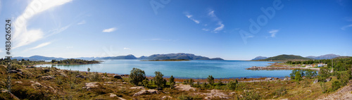 panorama über einen fjord in norwegen © hubert