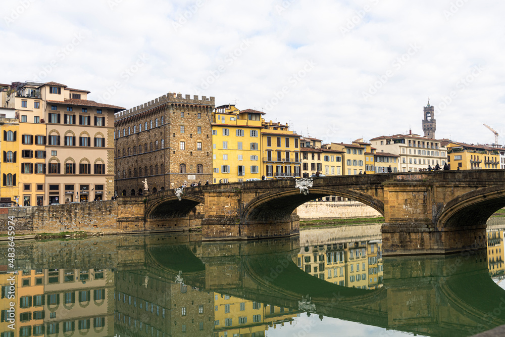 Fototapeta premium Santa Trinita bridge in Florenze, Italy.