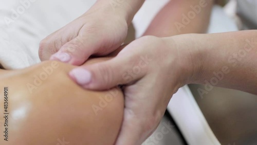 Wallpaper Mural Spa massage in a relaxing space Torontodigital.ca