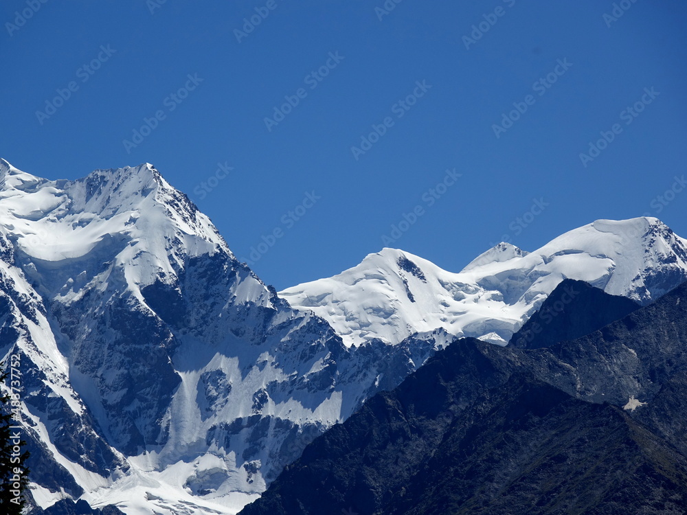 Oguz-Bashi Peak (Yeltsin Peak) 5168m. Kyrgyzstan.
  JetiOguzTerskeiAlatau Tian Shan Gorge. Kyrgyzstan

