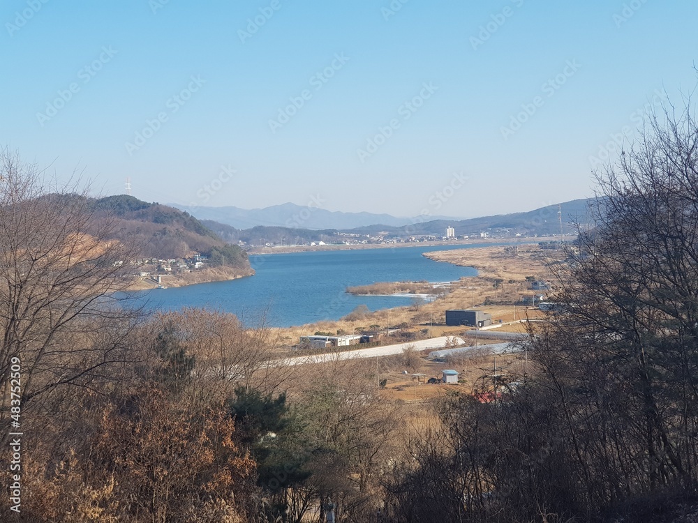 배산임수- 남향에 남한강을 바라보는 뷰