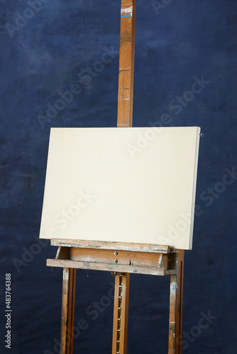 Tabula rasa, white canvas, empty page, painting 