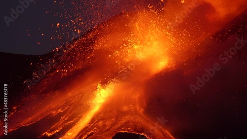 Eruzione vulcano Etna 2021  photo