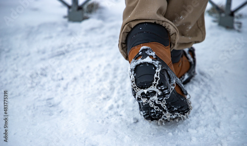 Obraz na płótnie Ice Cleats w salonie