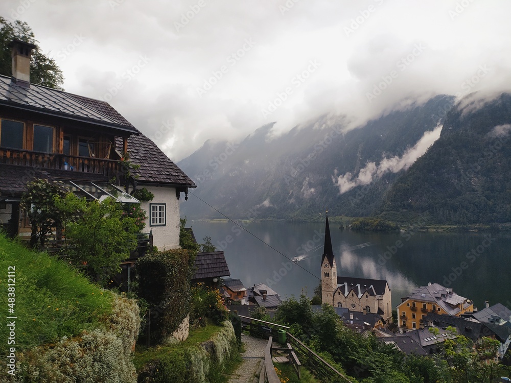 Fototapeta premium church in the mountains Hallstatt