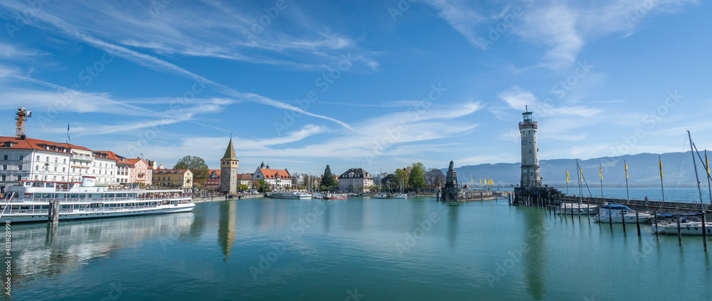 Naklejka premium In the harbor of Lindau