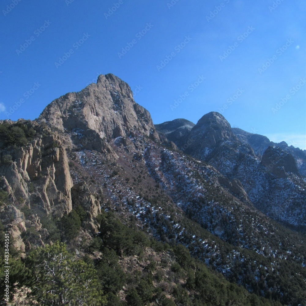 Fototapeta premium Northern view of Sandia Mountains