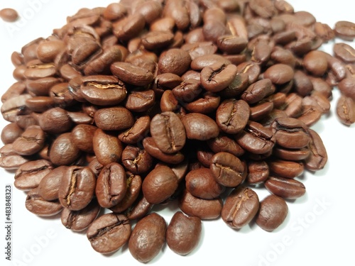 Natural coffee roasted in beans. The best taste in the world is the gold standard of the drink, which is highly valued by the best gourmets. A mixture of Colombian and Brazilian Arabica.