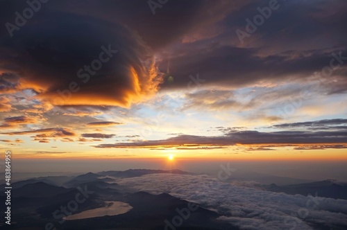 富士山山頂からの日の出