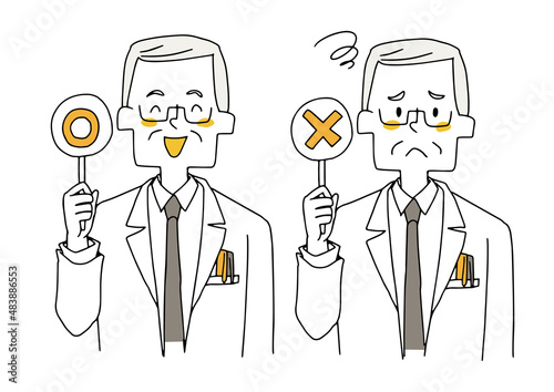 丸とバツの札を持っている高齢のお医者さんのセット　コミカルな手書きの人物　