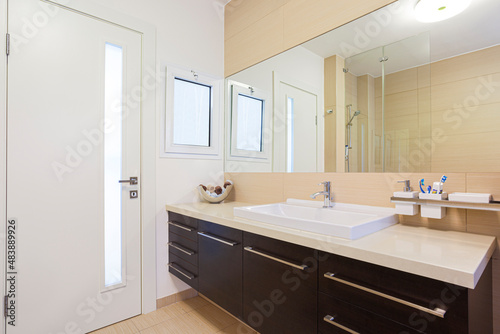 Modern Bathroom With  Big Mirror  Luxury Home