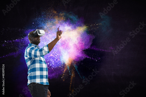 Man wearing virtual reality goggles © Sergey Nivens