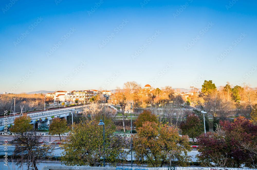 View of the city center and the bridge of the River Pinios in Larissa. 