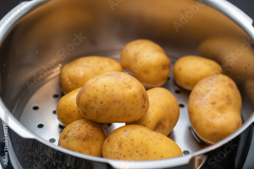 Kartoffel im Topf - Festkochend