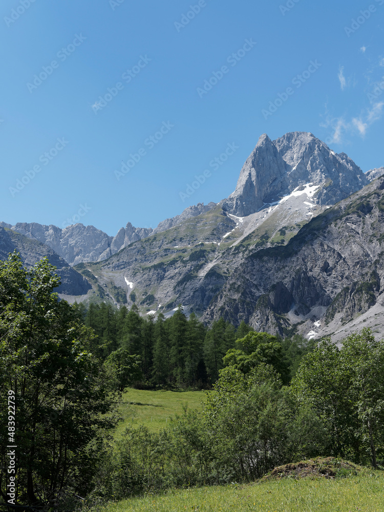 Österreichischen Alpen und Bayerischen Voralpen . Blick auf Sonnjoch im Karwendel bei der Gramaialm und Naturpark Achental