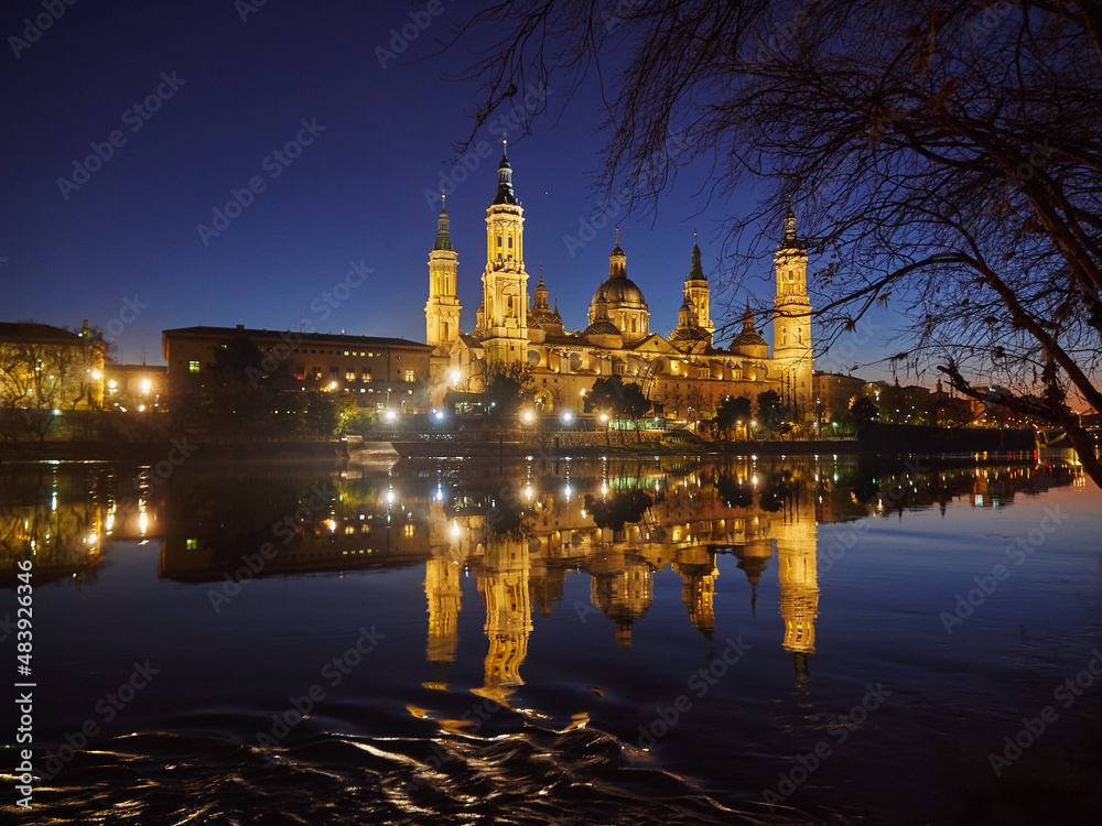 El Pilar de Zaragoza. A view of the Basilique of Zaragoza from the other side of the river Ebro. Zaragoza is in the region of Aragon, Spain.