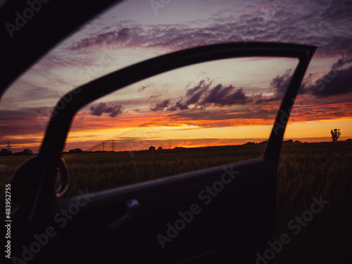 Autotür im Sonnenuntergang