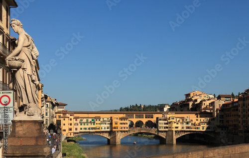 View of the Ponte Vecchio from the Ponte a Santa Trinità, Florence, Tuscany, Italy, Europe