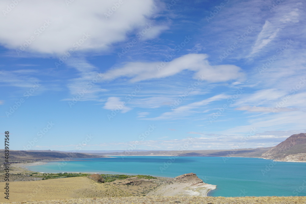 Lago azul, Patagonia Argentina 