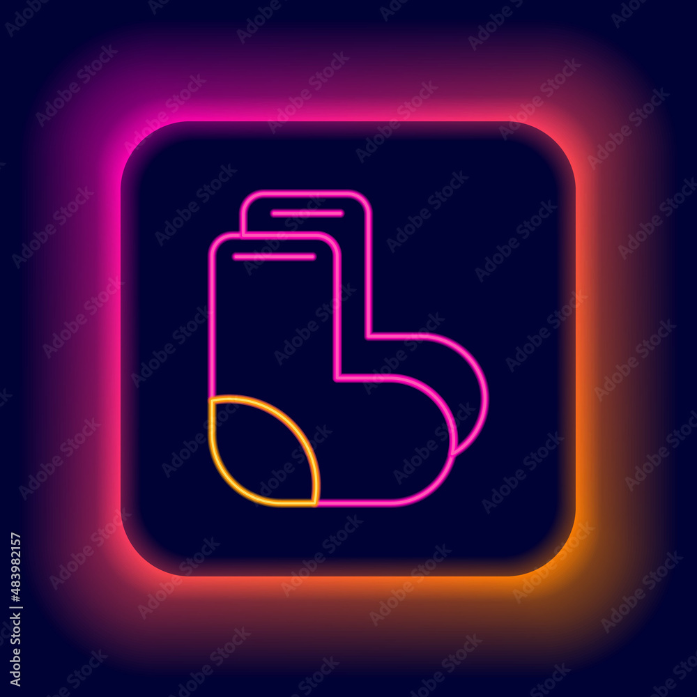 Glowing neon line Valenki icon isolated on black background. National Russian winter footwear. Traditional warm boots in Russia. Colorful outline concept. Vector