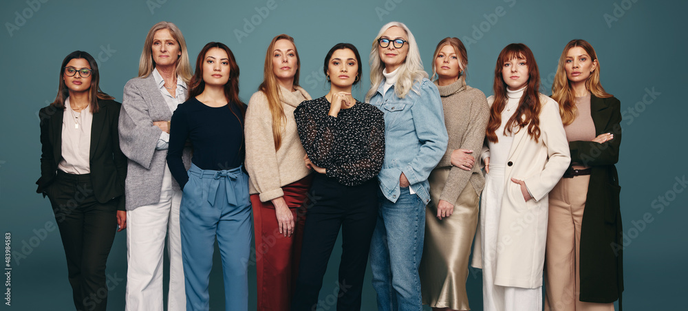 © Jacob Lund - Diverse group of women standing in a row