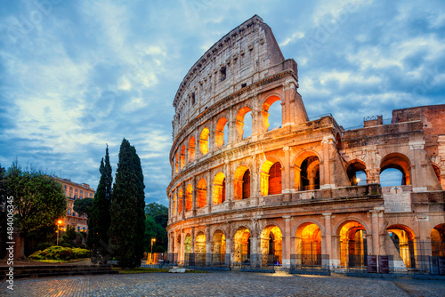 Obraz na płótnie Colosseum morning in Rome, Italy. Colosseum is one of the main attractions of Rome. Rome architecture and landmark. w salonie