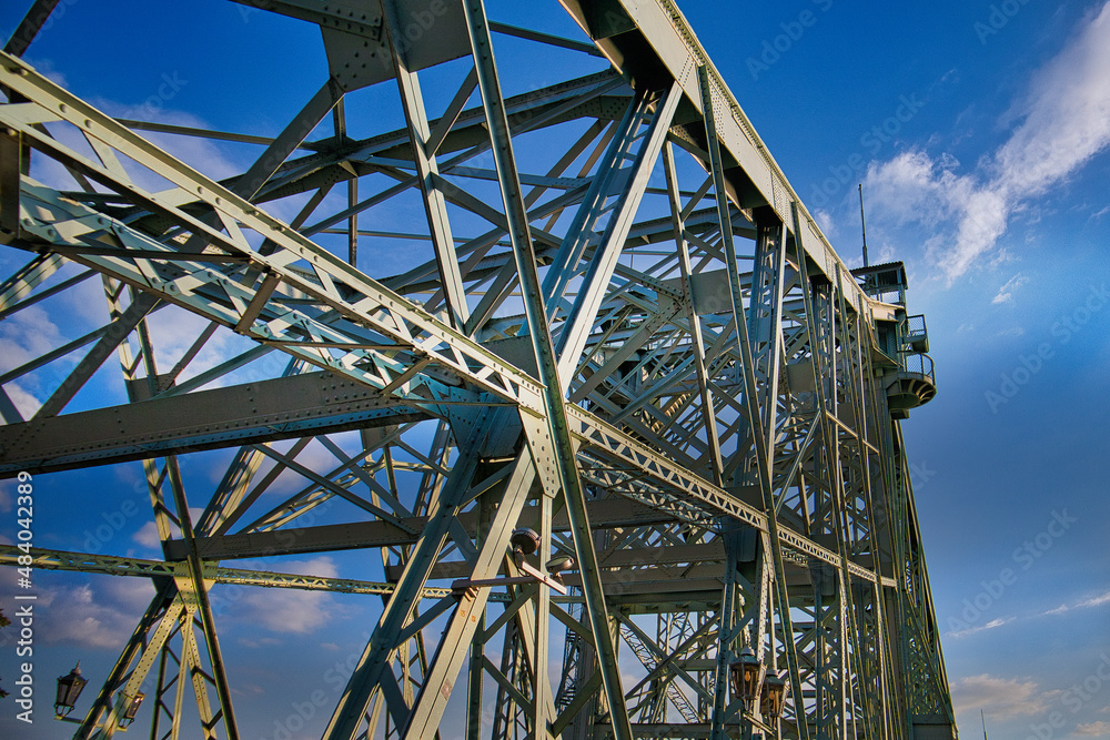 Stahl Konstruktion vom der Brücke Blaues Wunder Dresden, Sachsen, Deutschland