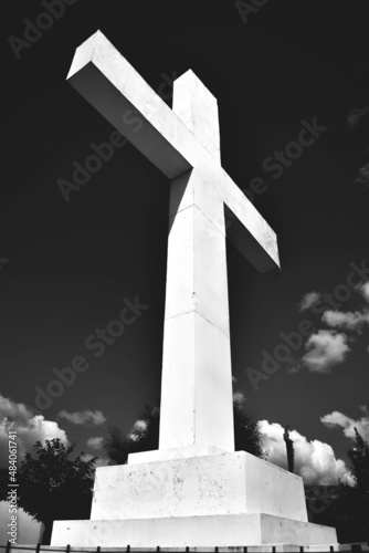 white cross in Ayacucho, Perú 