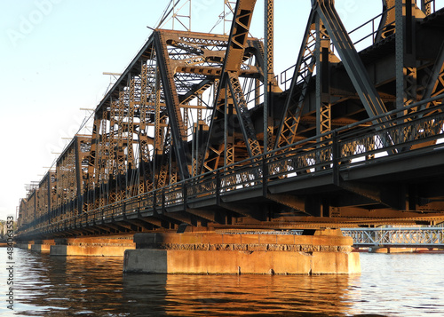 Dual Purpose steel truss bridge in Davenport photo