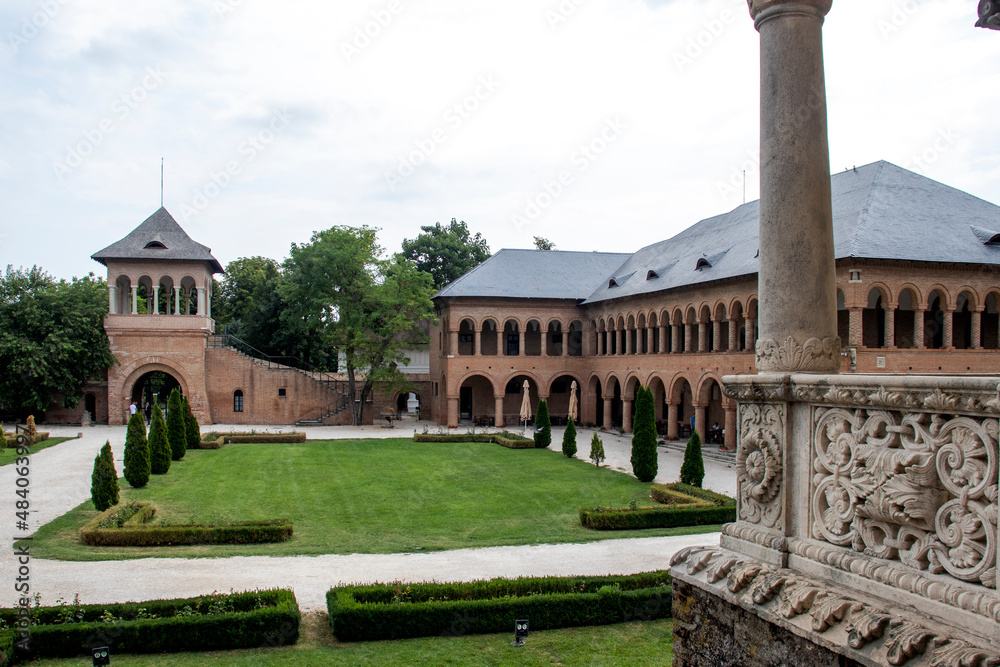 Fototapeta premium Mogosoaia Palace near city of Bucharest, Romania