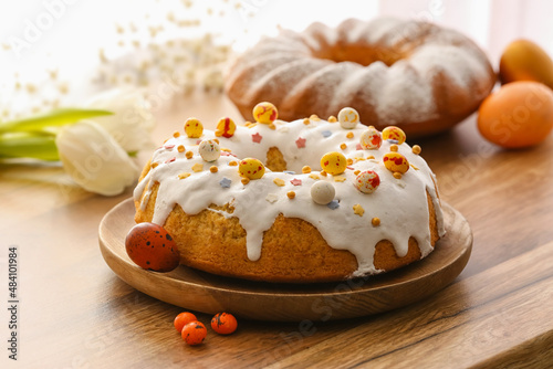 Festive easter bundt cake w...