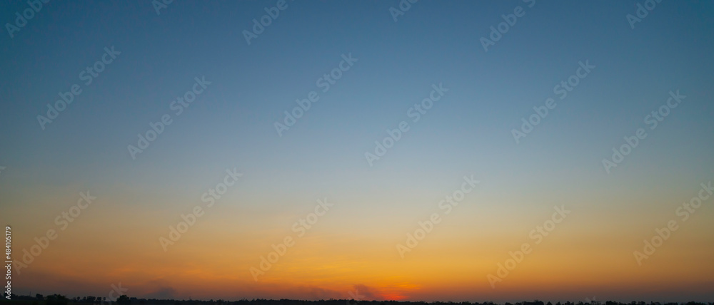 Obraz premium colorful of gradient on sky during sunet