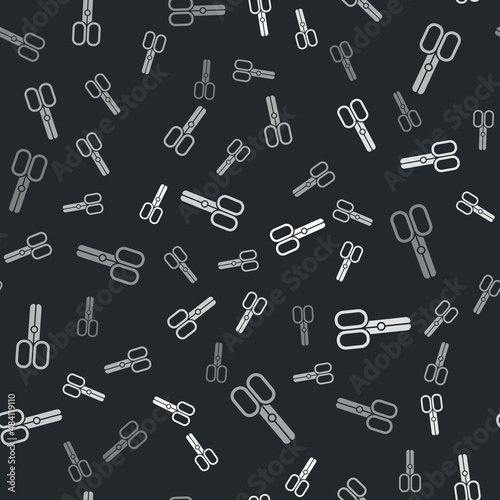 Grey Scissors hairdresser icon isolated seamless pattern on black background. Hairdresser, fashion salon and barber sign. Barbershop symbol. Vector Illustration