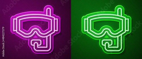 Glowing neon line Diving mask icon isolated on purple and green background. Extreme sport. Diving underwater equipment. Vector