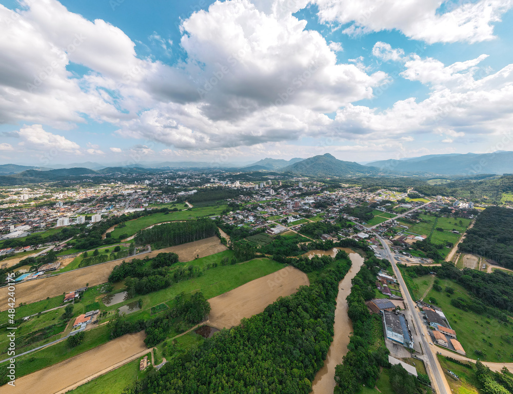 Vista aérea panoramica da cidade de Timbó em Santa Catarina