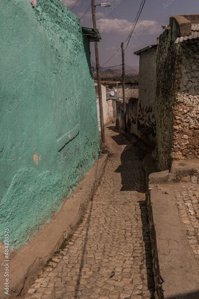 Narrow alley in the Old town in Harar, Ethiopia