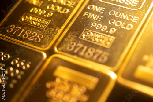 Gold bullion ingot bar
