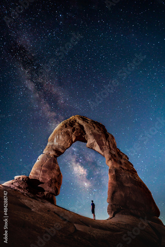 Fotografia Milky Way under the Delicate Arch