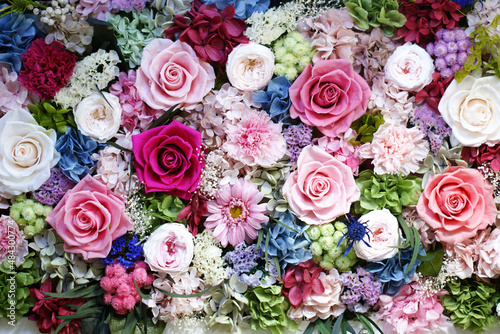 Preserved flowers made with special treatment of real flowers.