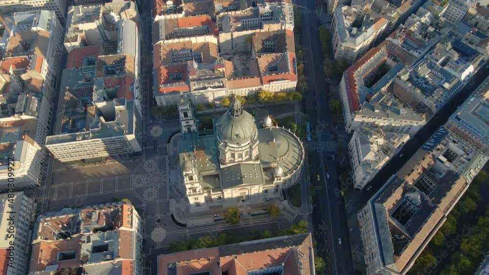 St. Stephen's Basilica and its surroundings in Budapest St. Stephen's Basilica and its surroundings in Budapest