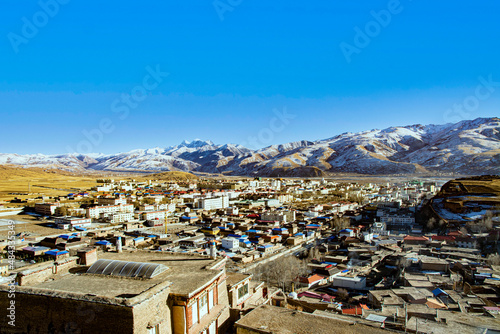 東チベット・カンゼの街並み