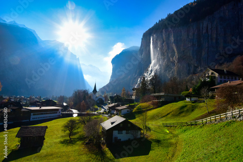 Lauterbrunnen mit Wasserfall