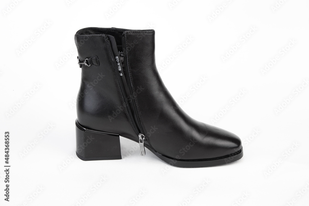 Women's shoes with heels. black winter shoes, ankle boots. Spring and summer. winter is seasonal. For wearing on feet. Women's shoes with heels. black winter shoes, ankle boots. Spring and summer. winter is seasonal. For wearing on feet.