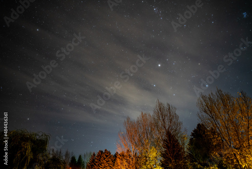 Sticker Backyard view of the Idaho nights sky with stars and clouds