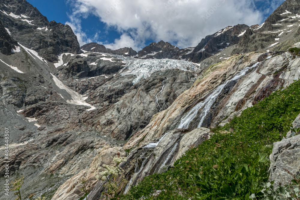 Glacier Blanc en été , massif des Ecrins , Hautes-Alpes , France